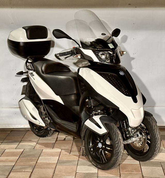 Piaggio mp3, Piaggio 3 roti, scuter 300cc,scuter Piaggio,RATE FIXE