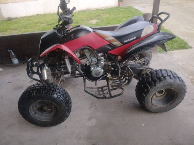 Vând ateve motor de 250