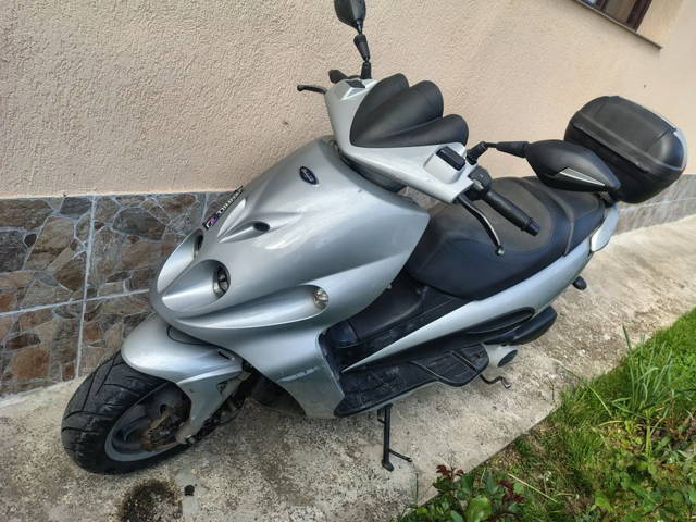 Malaguti phantom max 250