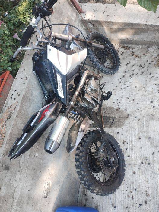 Vând cross 107cc nefuncțional