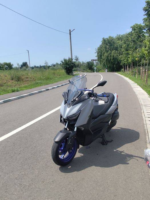 Yama xmax 300 an 2021 prima. înmatriculare în 2022