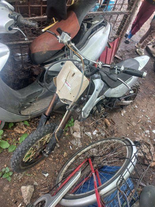 Vd scuter si cros de 125