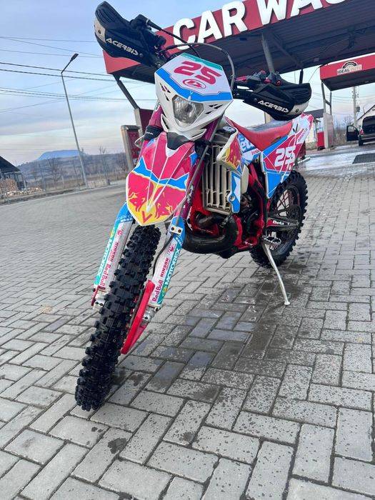 Vând motocross.