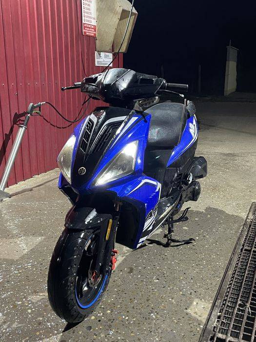 Vand scuter 125cc