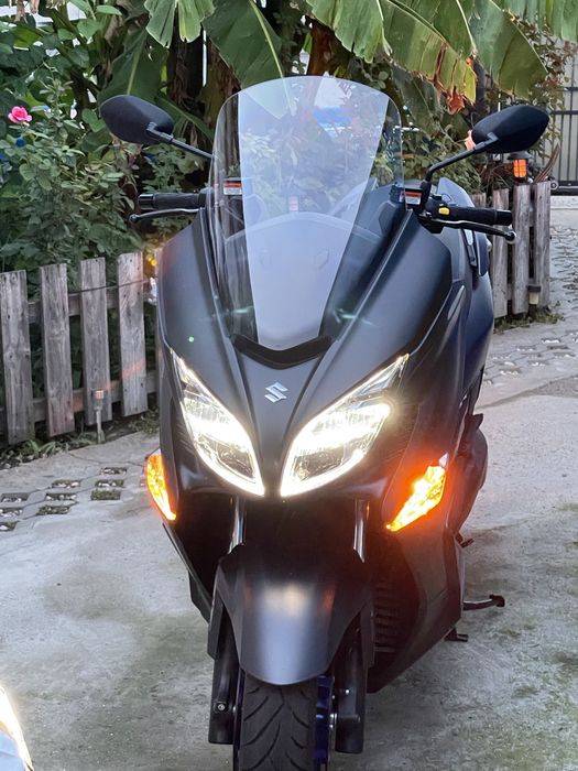 Suzuki Burgman 400