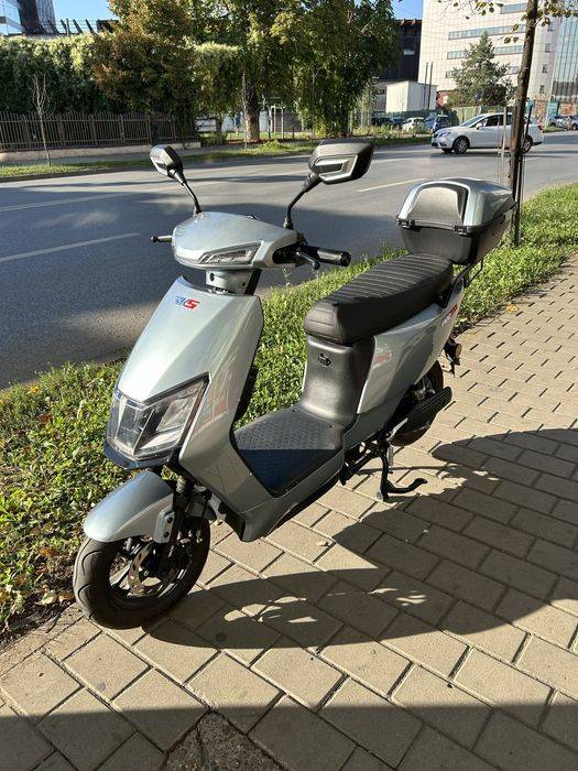 Scuter electric RKS REE 1500