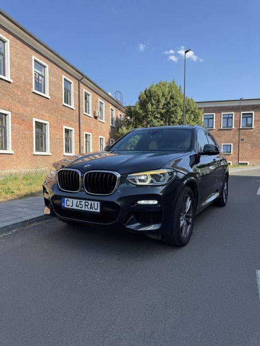 BMW X3 M xDrive 30d - Led, Distronic, Ventilatie, Camera, Panoramic