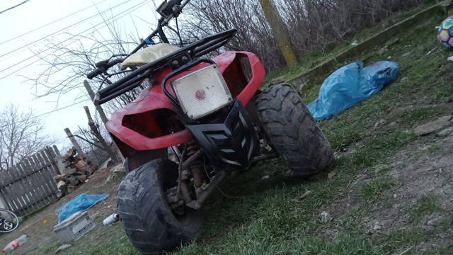 Vând sau schimb ATV 107