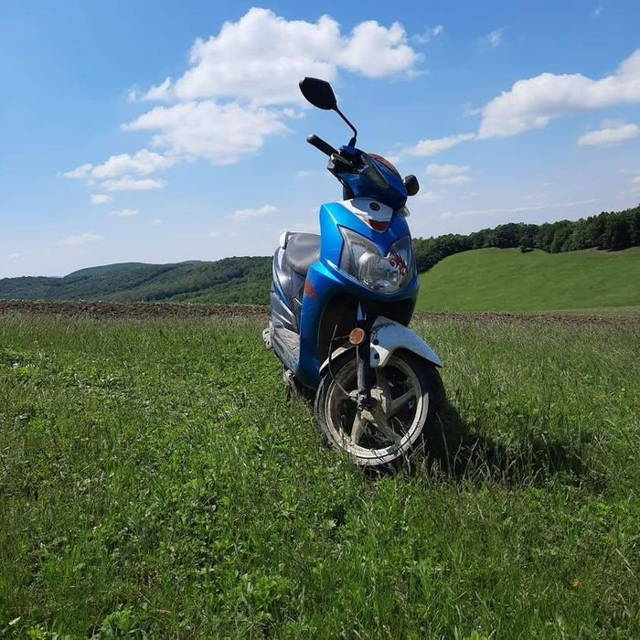 Vând scuter 125cc4t