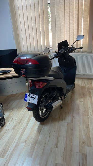 Scuter Malaguti Centro 125 cc
