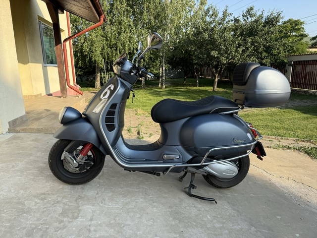Vespa Sei Giorni // HPE // GTS