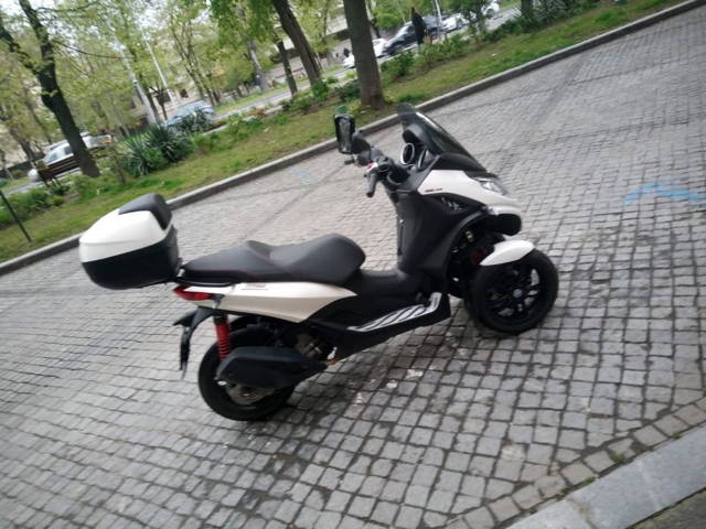 Scuter Mp3 Piaggio