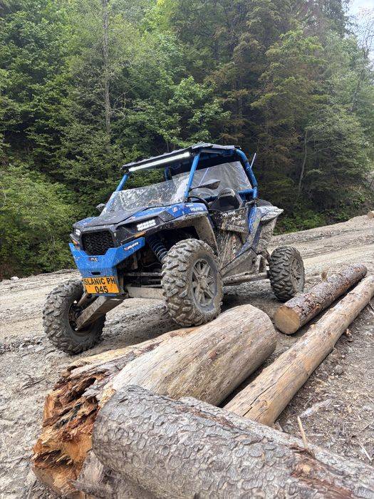 Vand sau schimb Polaris RZR 1000
