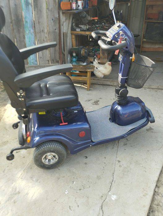 Vând scuter electric