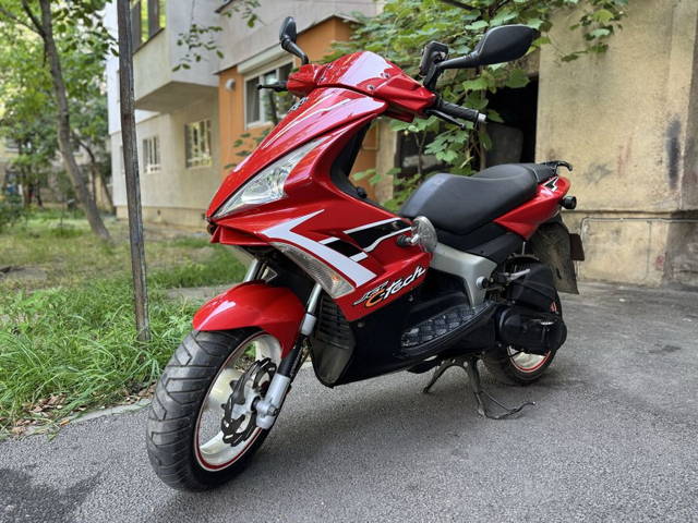 Scuter Peugeot Jetforce 50 cmc și Sym jet 14  50cmc