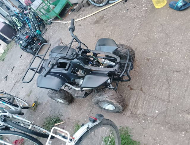 ATV 125cc set 125 funcționează bine
