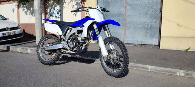 Vând YZ250F YZ 250 F - 250CC 2.5 - 2012 4Timpi