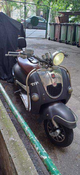 Vand scuter Agm Retro