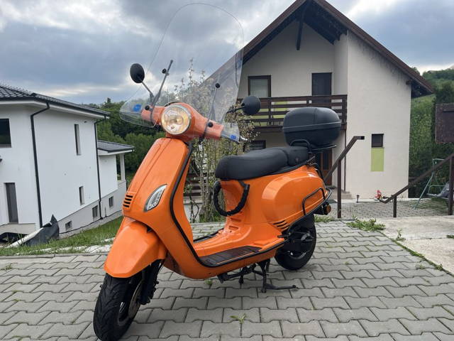Scuter Razzo (vespa,yamaha,riva)