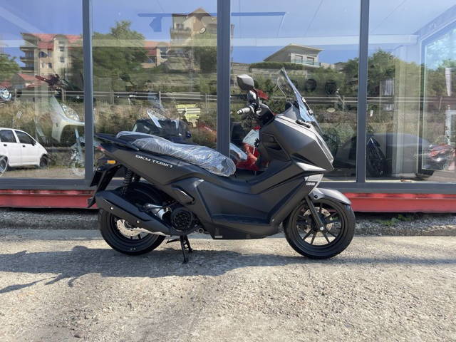 Scuter kymco Skytown 125 cc Nou-Garantie