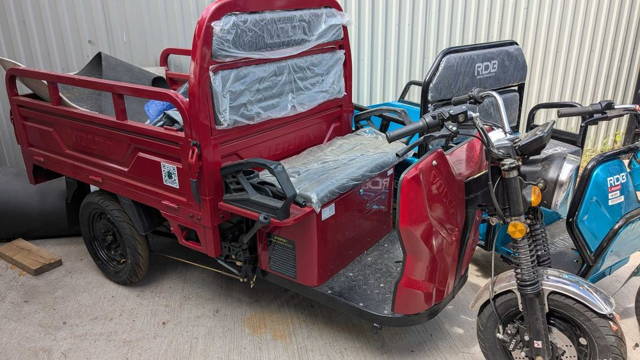 Triciclu electric 3900W, Voltarom VT5 Fara permis, 72V, 45Ah, 25 Km/h