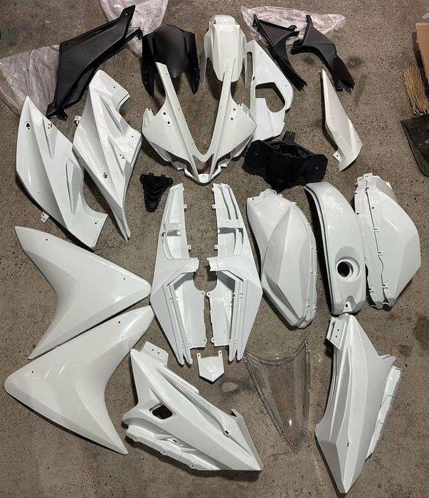 Carene noi yamaha yzf r125 gen1 si gen2 la cel mai bun pret