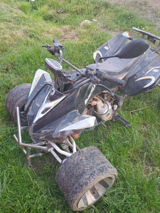 Se vinde ATV functionabil semi automat,3 trepte