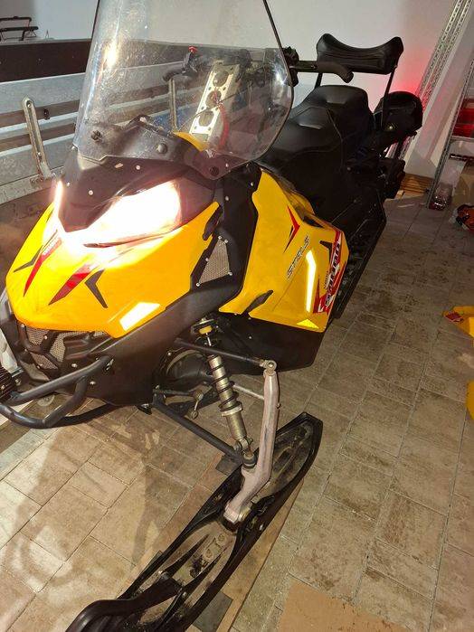 Snowmobil  Stels V800 anul 2023