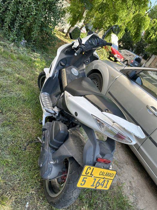 Peugeot 49 cc vand sau schimb
