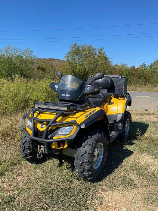 Vand ATV marca Can Am cu servo