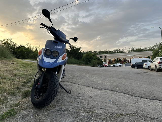 Vand Yamaha BWS 50 spy ,2 T, 1998 Top Performance IMPECABIL!!!