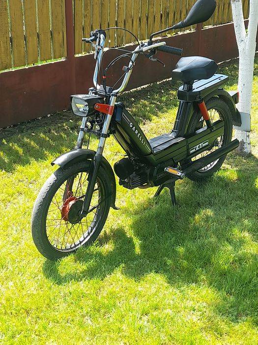 Vând moped garelli noi