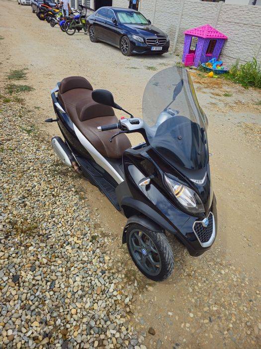 Piaggio MP3 300Cm LT se conduce cu permis cat B !!!