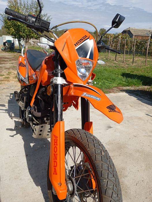 Cross Honda 125 cm3