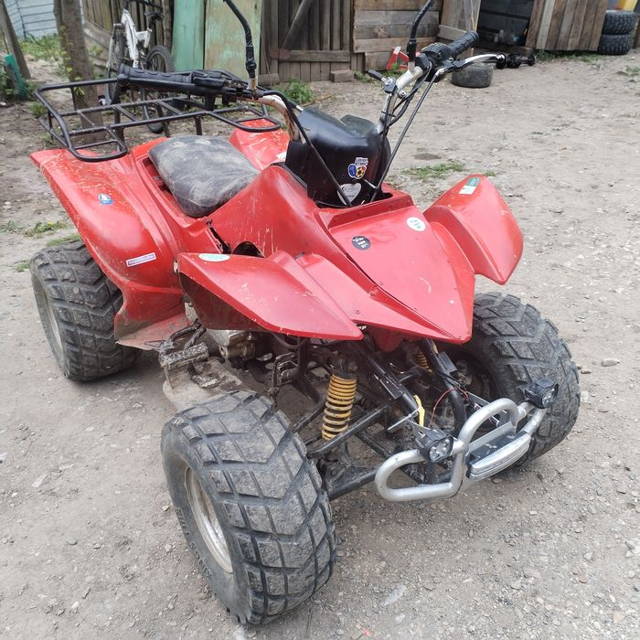 Vând ATV de 200 sau schimb cu altul preț 3000 lei