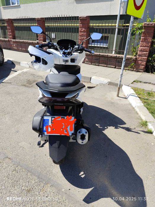 Scuter Honda PCX 2023 garanție 2ani 1180 km