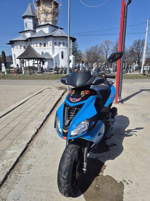 Vand scuter aprilia sr factory