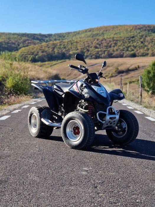 Vând Kymco KXR 250cc