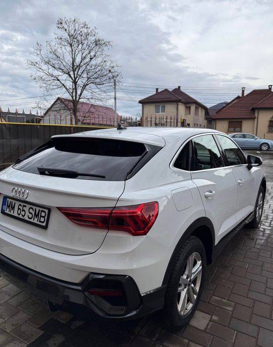 Audi Q3 Sportback 1.5 35 TFSI BENZINA 
Anul 2024
