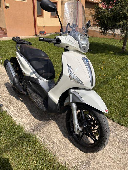 Piaggio Beverly 350 ST