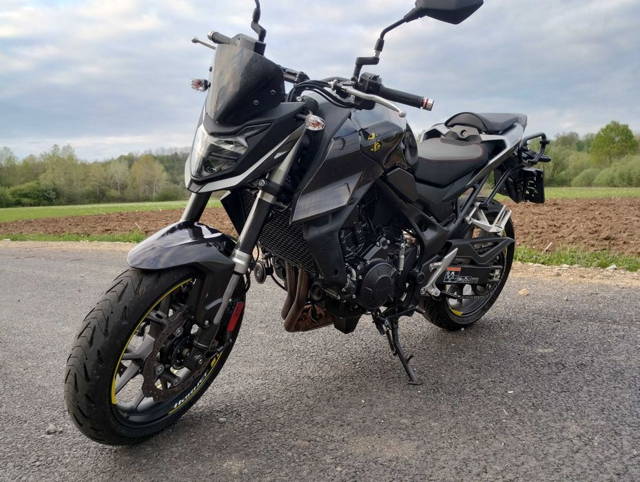 Honda Hornet CB 750 2023 Aerografiata cu 8600 km