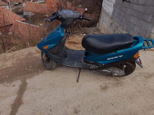 Vand schimb scuter fără acte