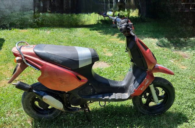 Scuter malaguti f10