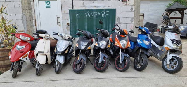 Scutere de vânzare