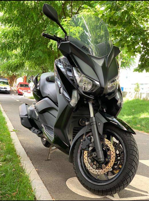 YAMAHA XMAX 400 an 2014 pret fix
