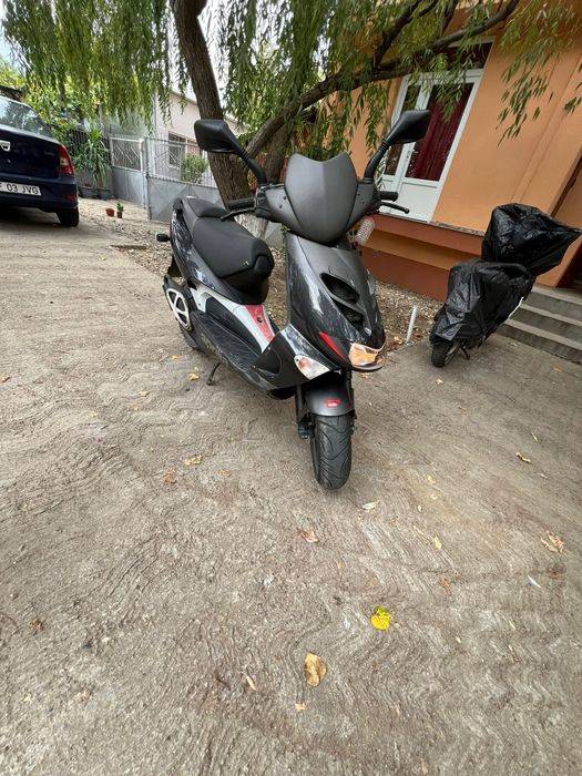 Scuter Aprilia Sr 50