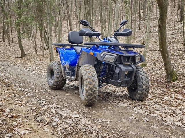Vând atv 200cm nou are doar 120km