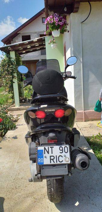 Yamaha majestic 180 cm3.