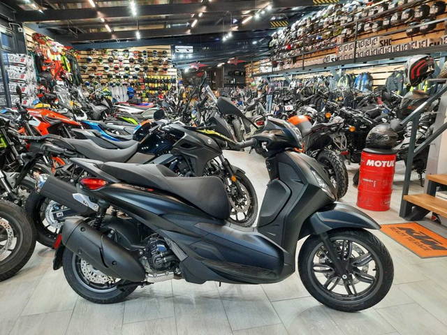 Piaggio Beverly 310S nou-pret PROMO prin EST BIKE Campina