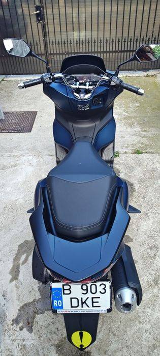 Vând Honda PCX 125 2024